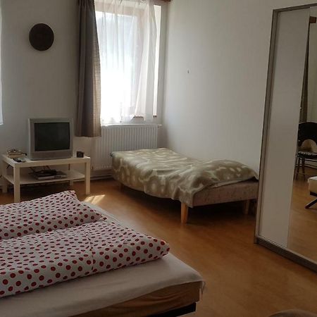Petra Apartmanok Velem Εξωτερικό φωτογραφία