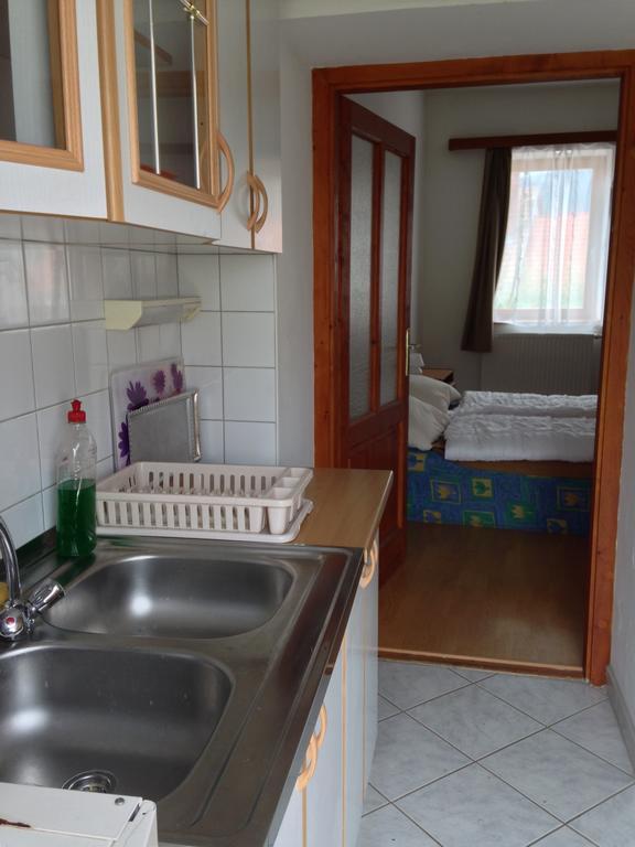 Petra Apartmanok Velem Δωμάτιο φωτογραφία