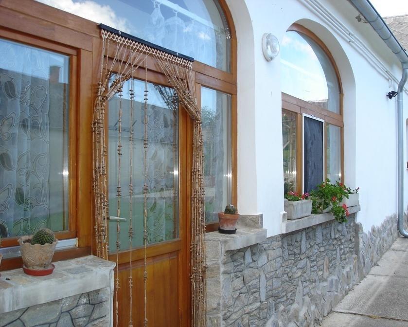 Petra Apartmanok Velem Εξωτερικό φωτογραφία